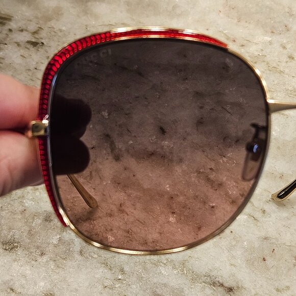 RARE GUCCI OVERSIZED MODERN RED SQUARE GOLD METAL SUNGLASSES main image 10